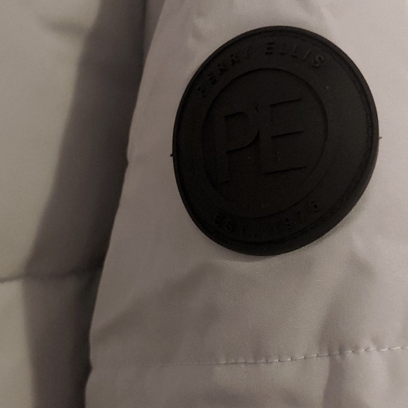 Perry Ellis Puffer Tech Jacket Size Large - Picture 5 of 12